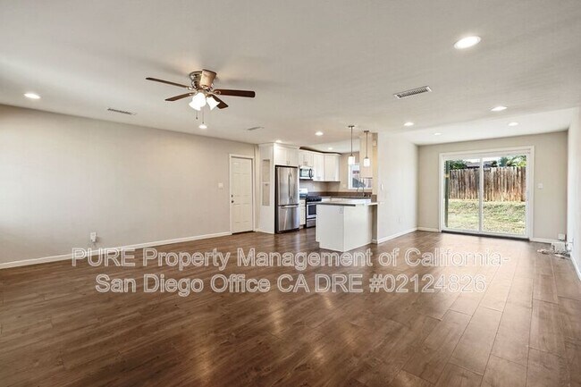 8820 Ellenwood Cir Spring Valley, CA 91977 photo 5