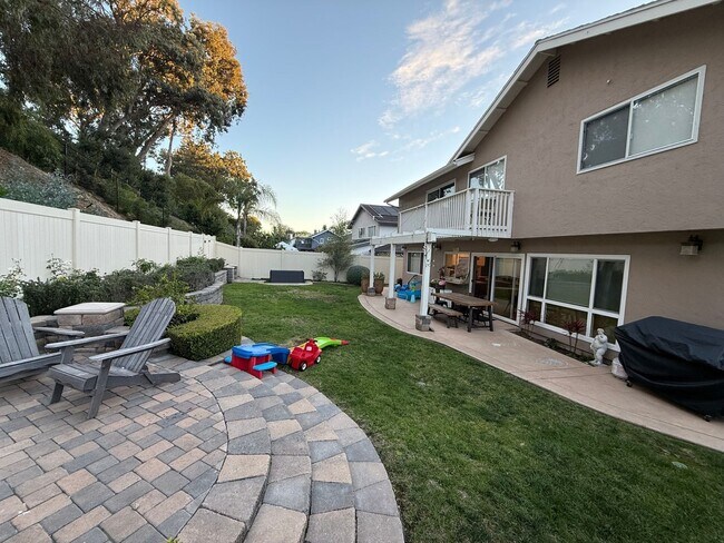 5497 Coral Reef Ave San Diego, CA 92037 photo 2