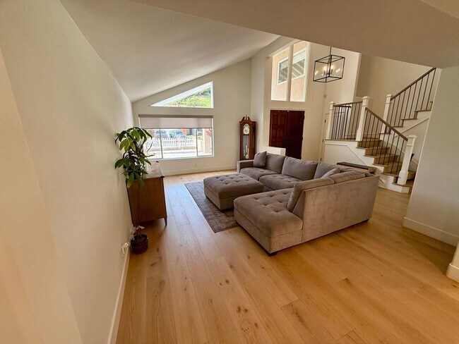 5497 Coral Reef Ave San Diego, CA 92037 photo 5