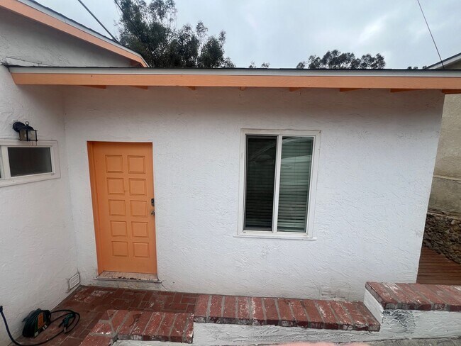 3207 42nd St San Diego, CA 92105