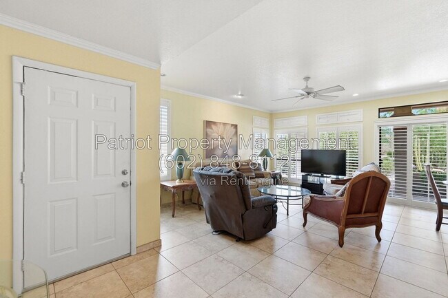 9707 E Mountain View Rd Scottsdale, AZ 85258 photo 4
