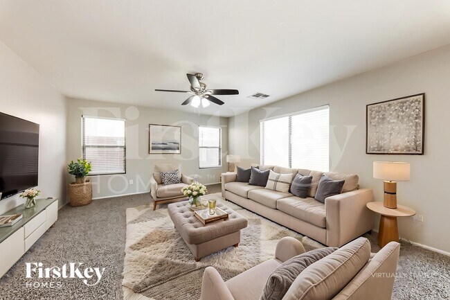 7572 W Charter Oak Rd Peoria, AZ 85381 photo 3