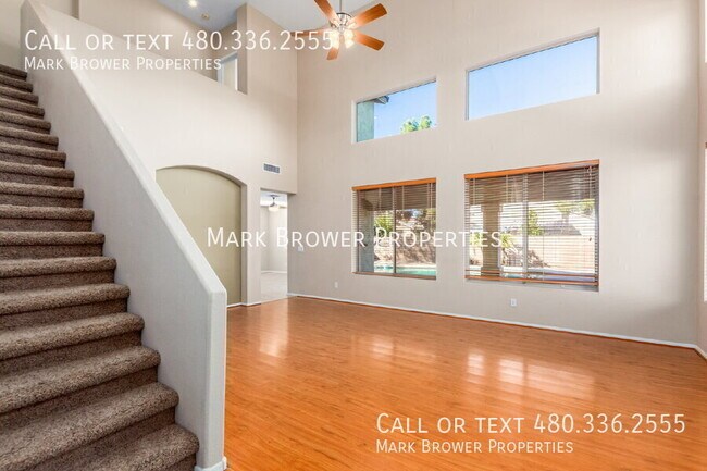 1462 W Roadrunner Dr photo 3