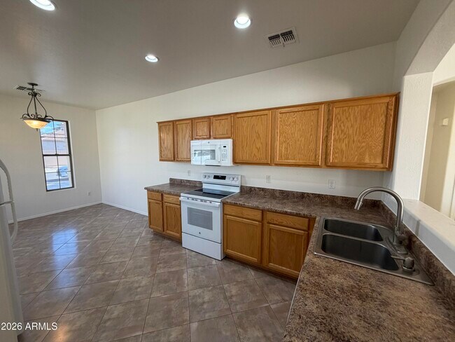 3430 E Packard Dr photo 4