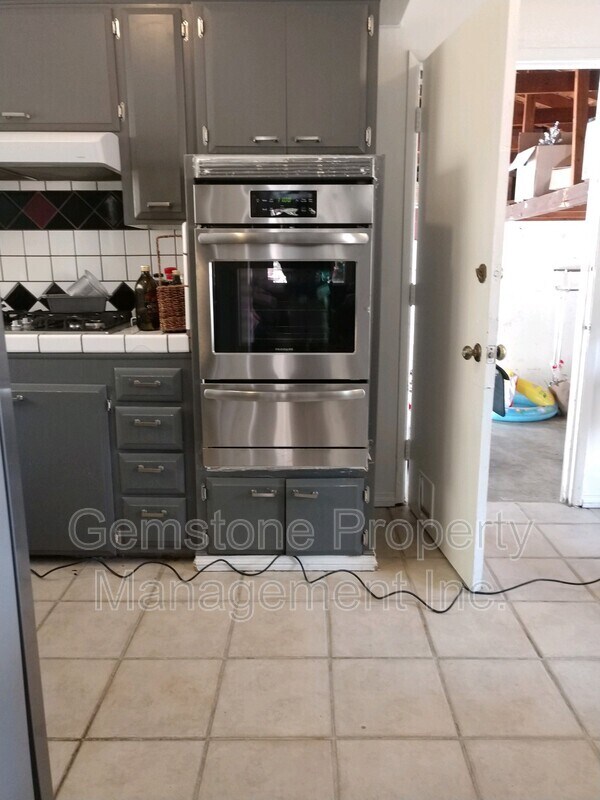 5220 Joan Ct San Diego, CA 92115 photo 4