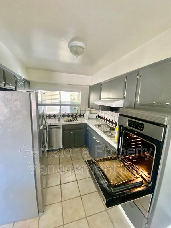 5220 Joan Ct San Diego, CA 92115 photo 3