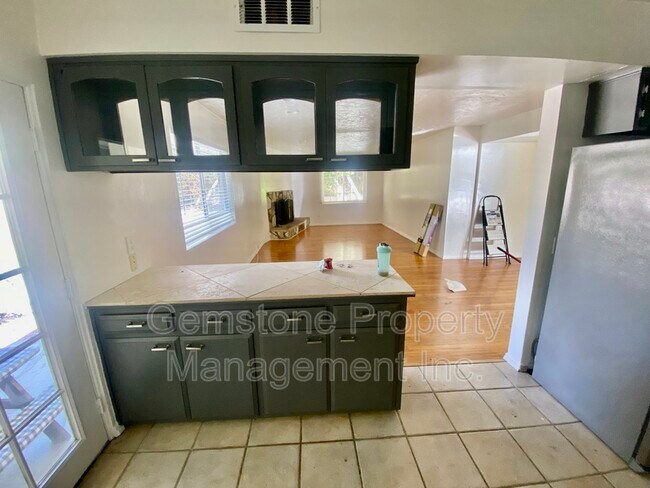5220 Joan Ct San Diego, CA 92115 photo 5