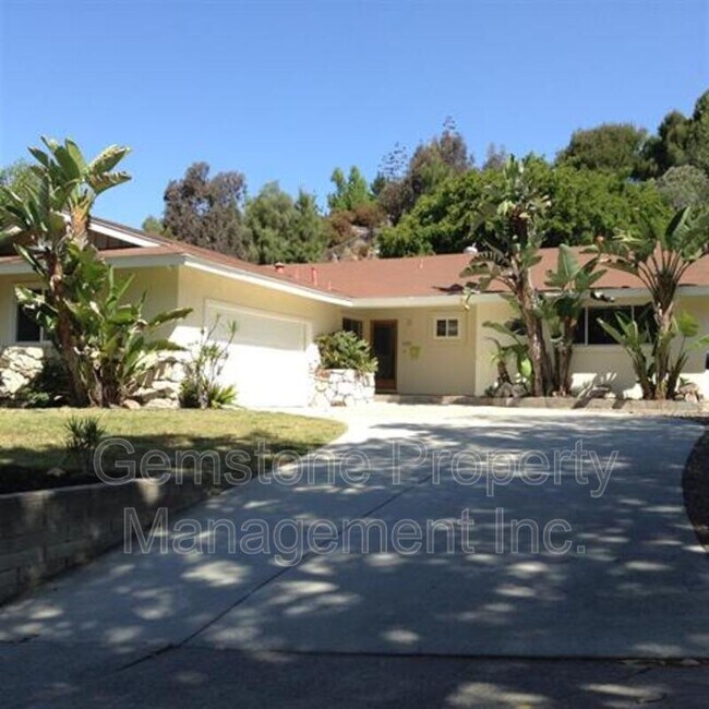 5220 Joan Ct San Diego, CA 92115