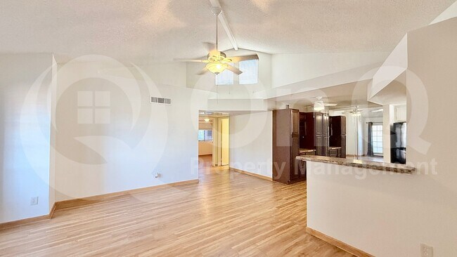 16402 N 31st St Phoenix, AZ 85032 photo 4
