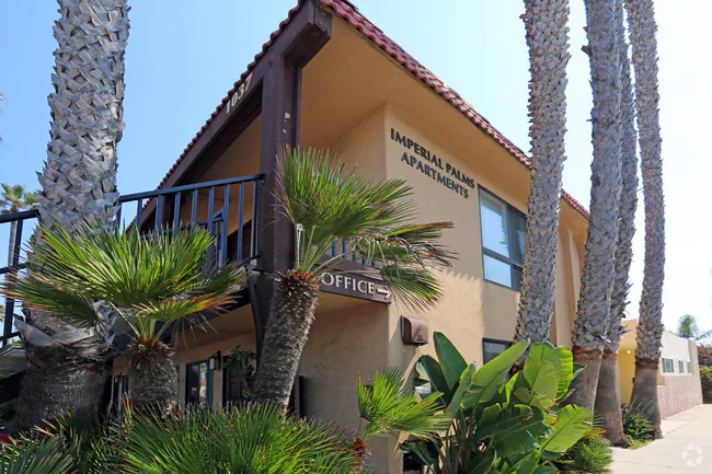 Imperial Palms Apartments photo 5