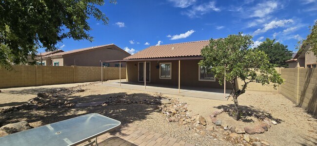 8971 E Rainier Dr photo 5