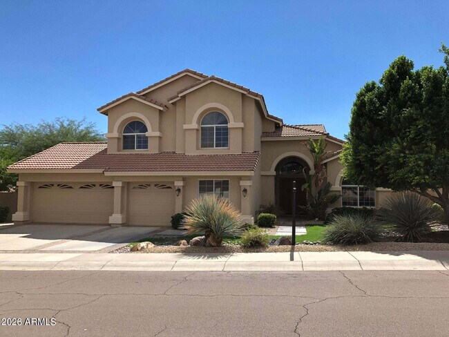 3169 E Desert Flower Ln photo 2