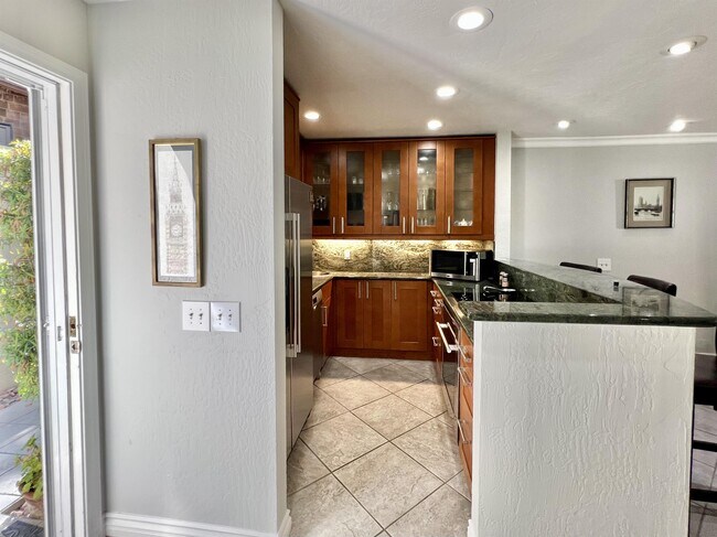 3855 Albatross St photo 3