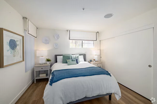Shadowridge Park Apartments photo 2
