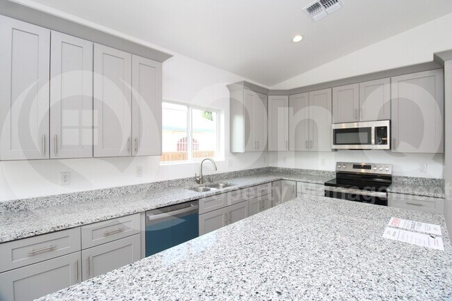 361 W Hess Ave Coolidge, AZ 85128 photo 5