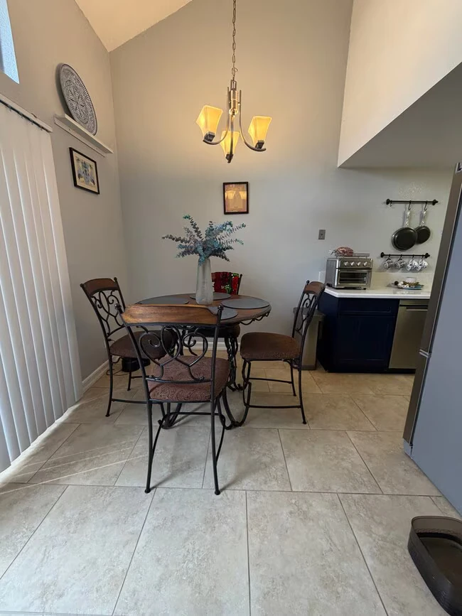 2873 Casey St San Diego, CA 92139 photo 2