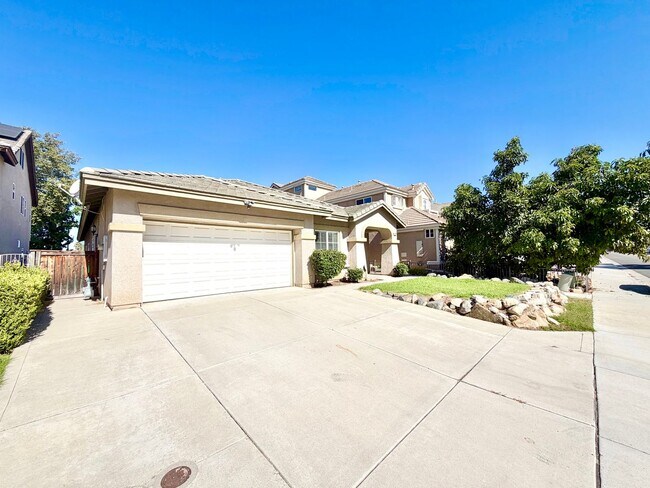 37961 Veranda Way Murrieta, CA 92563 photo 2