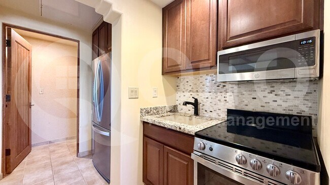 36601 Mule Train Rd Carefree, AZ 85377 photo 3