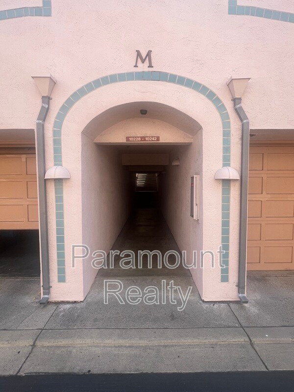 10228 Nile Dr Cupertino, CA 95014 photo 2