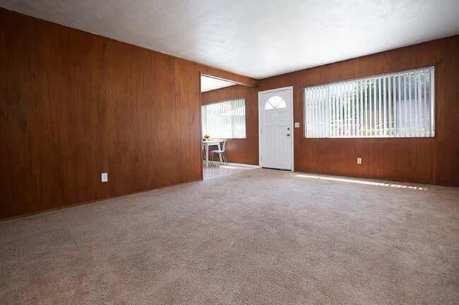 3536 Wawona Dr San Diego, CA 92106 photo 4