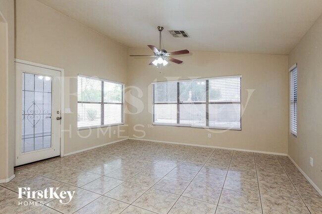 2405 N 128th Dr Avondale, AZ 85392 photo 4