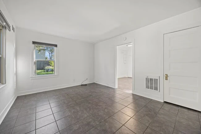 1816 Carleton St Berkeley, CA 94703 photo 2