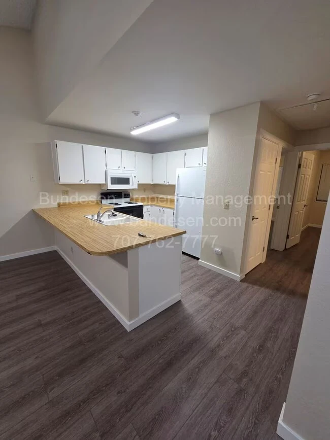 Recently Updated 2-bedroom Cotati Condo With Spacious Back Patio ~ 27 Arbor Court, Cotati