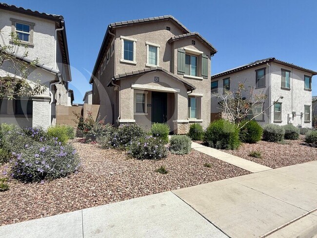 5814 W Wood St Phoenix, AZ 85043 photo 2