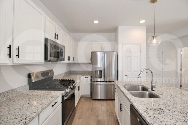 5814 W Wood St Phoenix, AZ 85043 photo 5