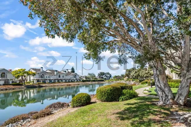 398 Genoa Dr photo 4
