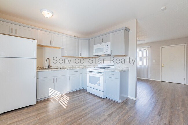 1638 W Desert Cove Ave Phoenix, AZ 85029 photo 5