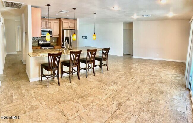 15611 N 57th Ln photo 3