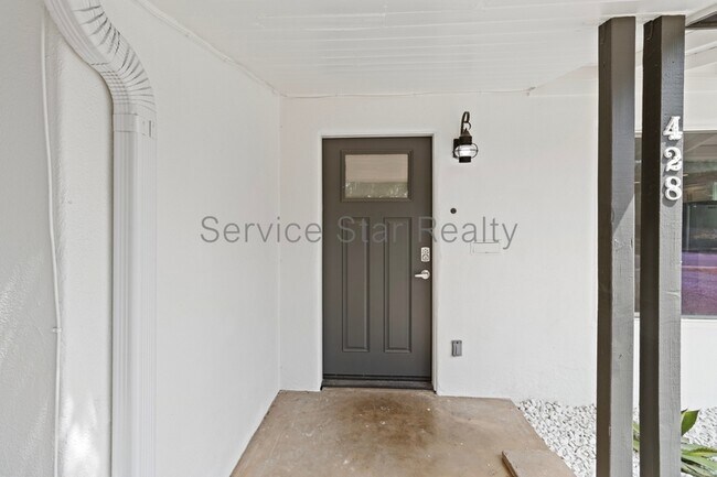 428 W 11th St Tempe, AZ 85281 photo 4