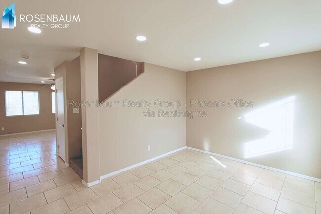 1746 E Desert Moon Trail San Tan Valley, AZ 85143