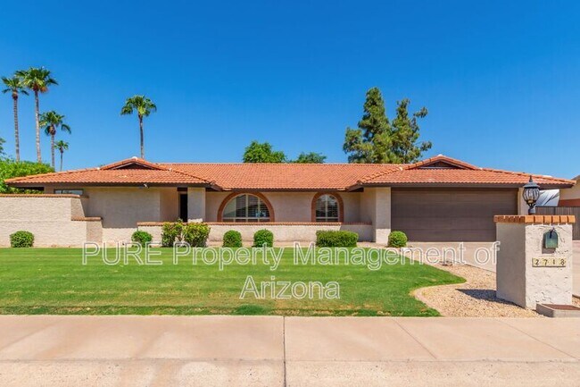 2718 E Altadena Ave Phoenix, AZ 85028 photo 2