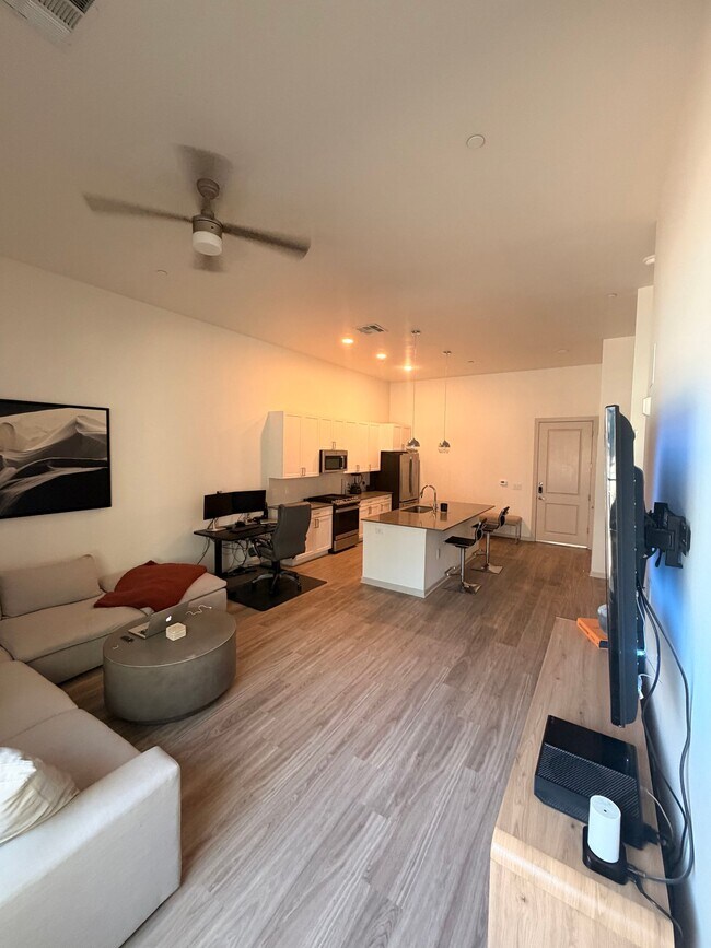 8688 E Raintree Dr Scottsdale, AZ 85260 photo 4