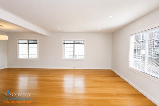 573-575 Beacon St Oakland, CA 94610 photo 3