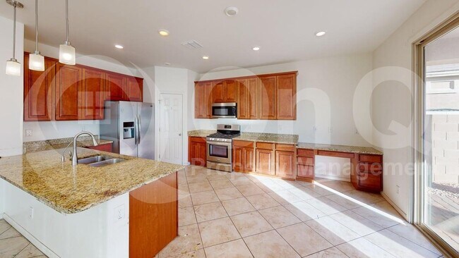 3051 E Balsam Dr Chandler, AZ 85286 photo 4