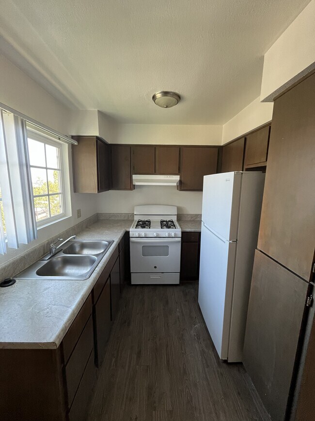 Hillside Views Apartments photo 4