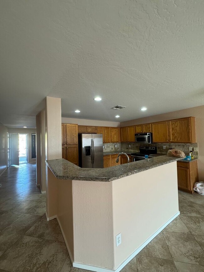 2133 W Burgess Ln Phoenix, AZ 85041 photo 5