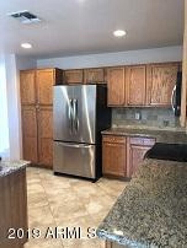 2133 W Burgess Ln Phoenix, AZ 85041 photo 2