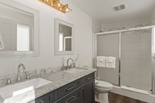 1317 S Pacific St Oceanside, CA 92054 photo 5