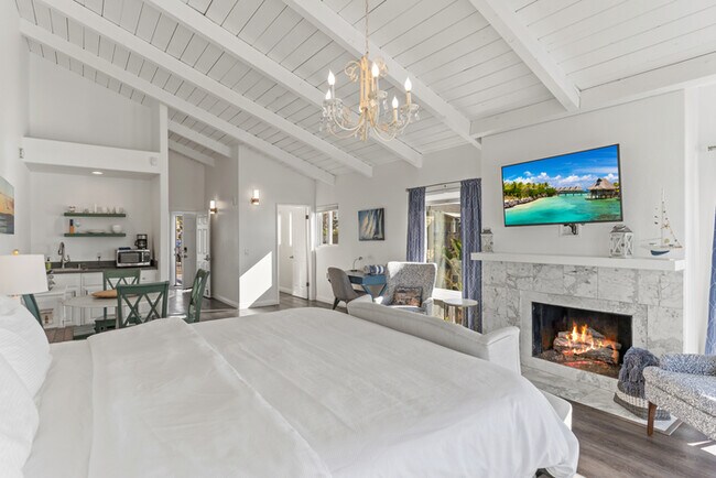 1317 S Pacific St Oceanside, CA 92054 photo 2