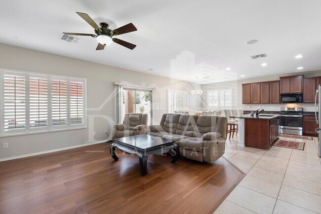 2881 E Tonto Dr photo 5