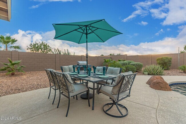 31748 N Blackfoot Dr San Tan Valley, AZ 85143 photo 2