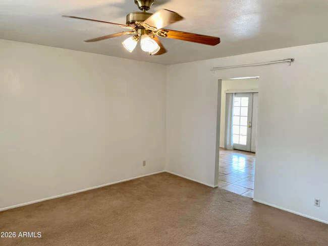 949 W Parkway Blvd Tempe, AZ 85281 photo 2