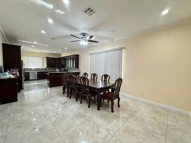 6830 N 14th St Phoenix, AZ 85014 photo 2