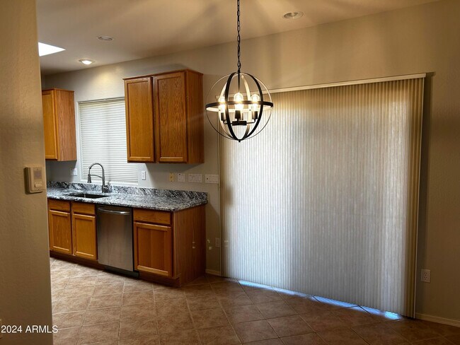 19103 N Emerald Cove Way Surprise, AZ 85387 photo 5