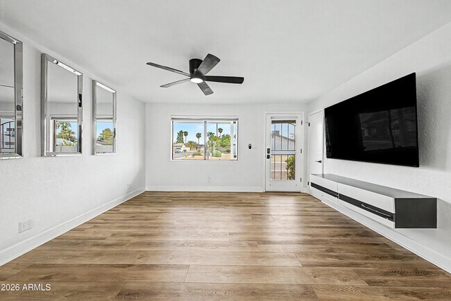 4101 E Calavar Rd Phoenix, AZ 85032 photo 4