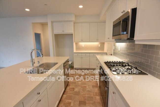 45139 Via Vela Temecula, CA 92592 photo 3